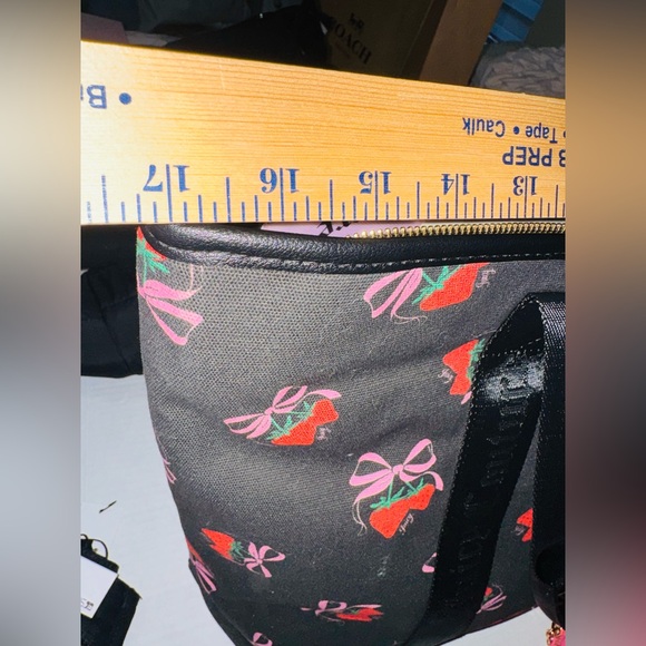 Juicy Couture Strawberry Festival Tote BNWT - Picture 9 of 10